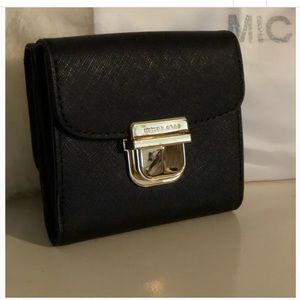 🎈AUTHENTIC Michael Kors Black Genuine Leather!!